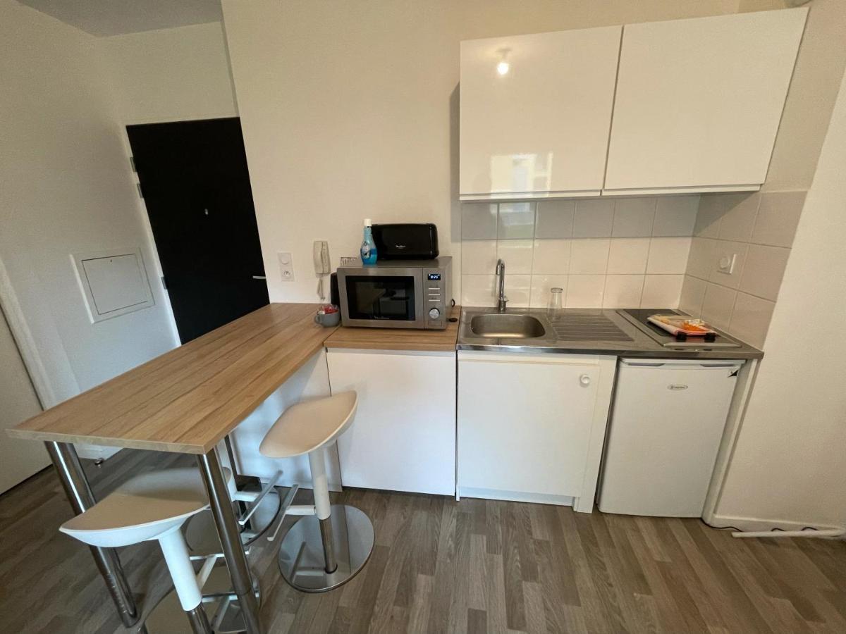 Gredi, Appt Avec Parking Et Terrasse A Caen Apartment Екстериор снимка